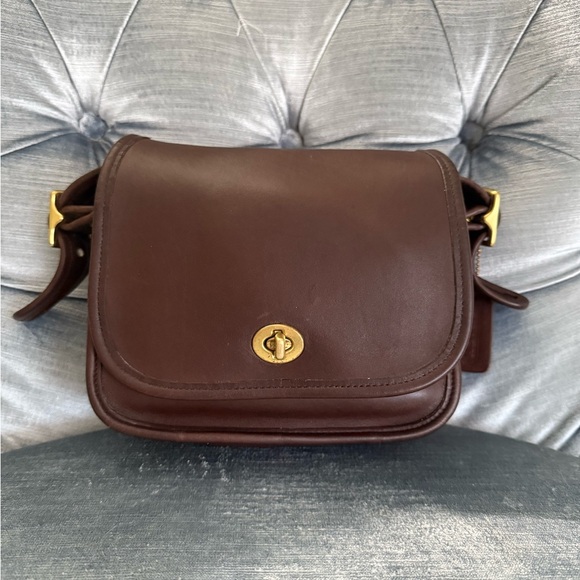 Vintage Coach Legacy Small Flap Field Bag 9965 in Mahogany with HangTag - Picture 7 of 14